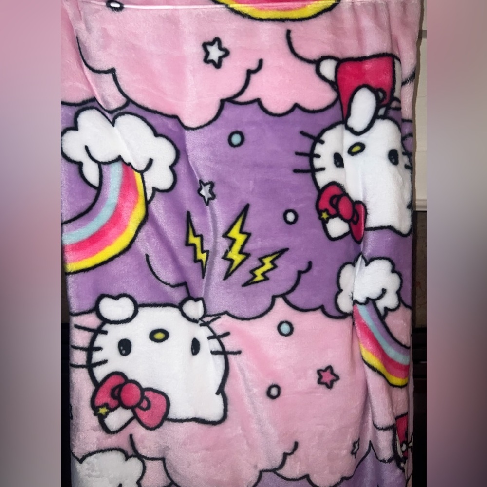Hello Kitty Rainbow Blanket🌈